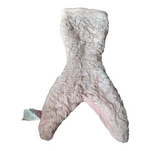 Kids Pink mermaid tail throw with sequins that you can wear and get cozy!!